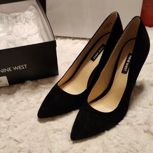 Nine West Black Pointed Toe Suede Pumps